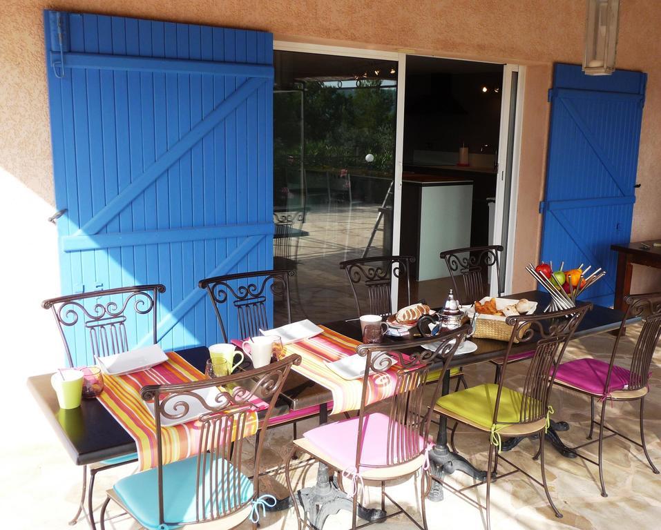 Bed and Breakfast La Bastide Des Selves Draguignan Exterior foto